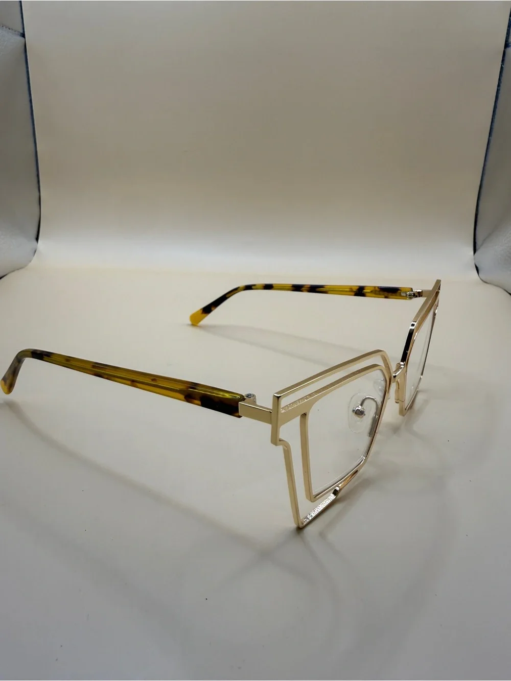 Vooglam Clear and Gold Geometric Frame Glasses, No prescription